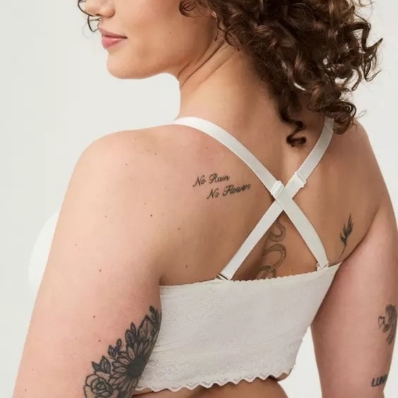 Torrid Lightly Lined 4-way Stretch Lace Bandeau - 2 - Picture 2 of 7